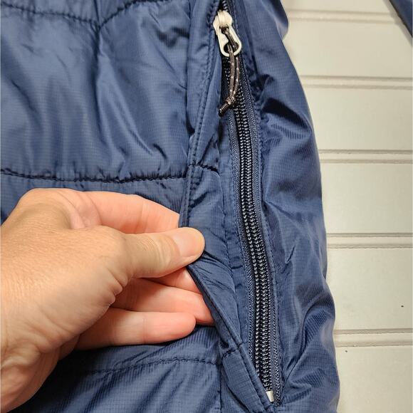 The North Face Men's Primaloft Insulated Lightweight Blue Puffer Jacket - Picture 5 of 8
